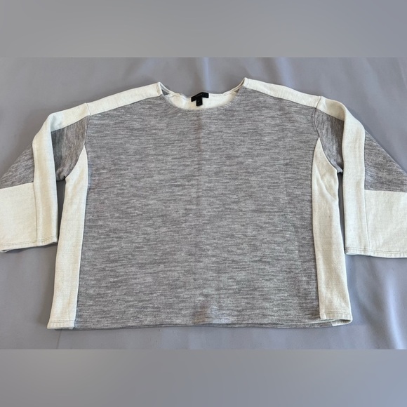 J. Crew Gray / Cream Acrylic Wool Blend Sweater Sz Medium Women’s - Picture 3 of 11